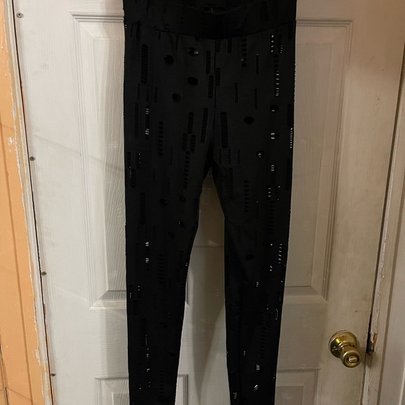 Black Ripped Set - Picture 5 of 5